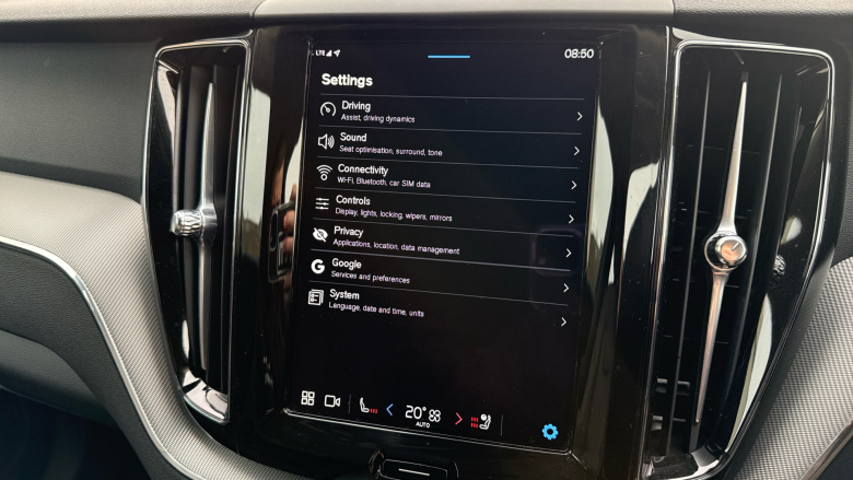 Volvo XC60 2.0 B5P Plus Dark 5dr AWD Geartronic Petrol Estate